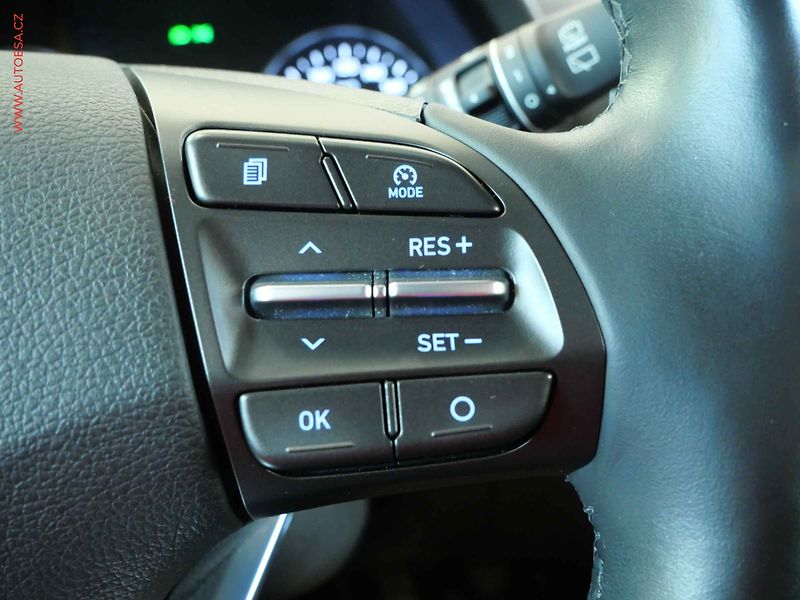 Hyundai i30 (2020) 1.4T-GDI, 1.maj,ČR, servis - fotka 15 z 20