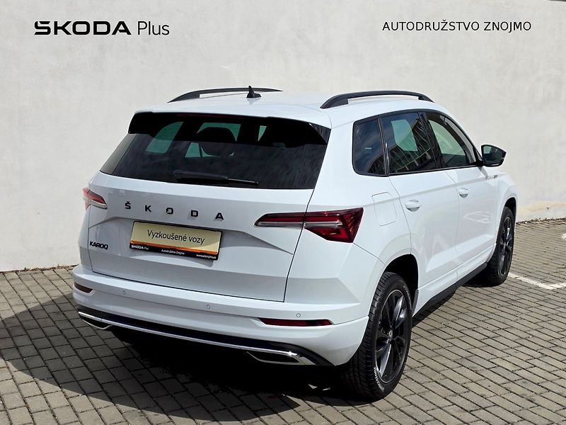 Škoda Karoq (2023) 1,5TSI 110KW SPORTLINE - fotka 2 z 33