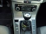 Volkswagen Passat 1,6 TDI Serviska, TOP STAV !!! - náhled 36