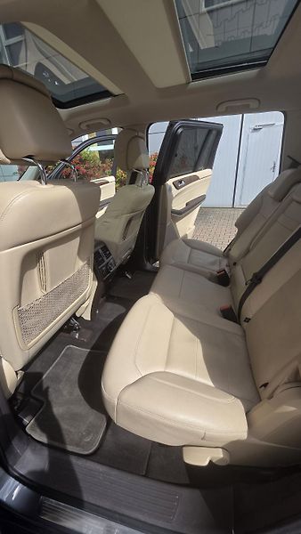 Mercedes-Benz GLS (2016) - fotka 18 z 22