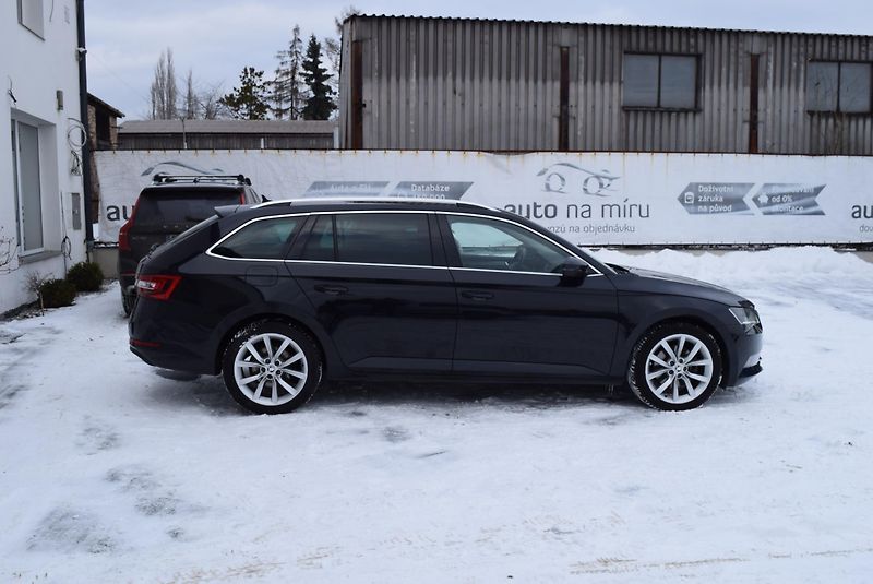 Škoda Superb (2017) 1.4TSI 92kwSTYLE XEN NAVI APP  - fotka 7 z 49