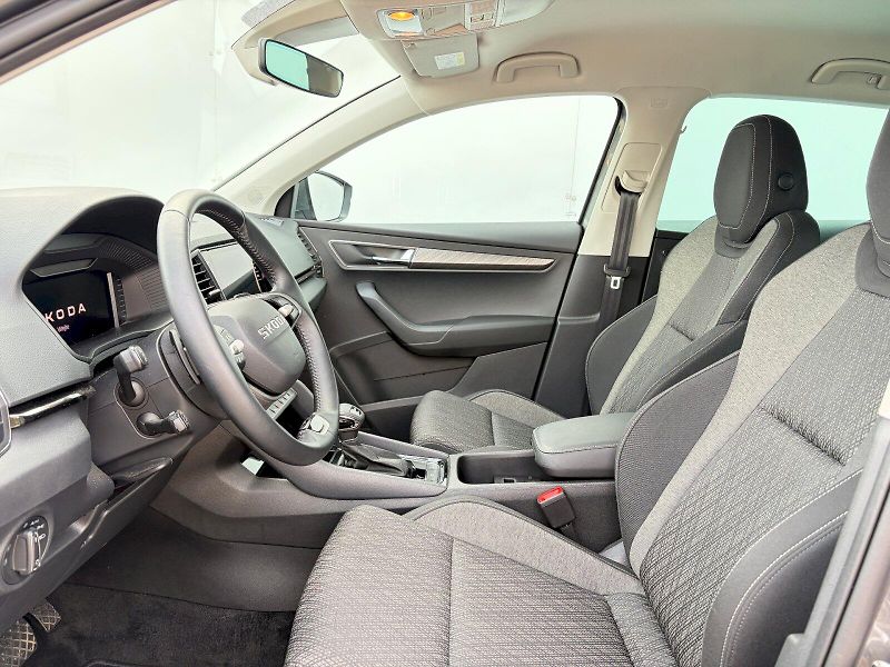 Škoda Karoq (2025) DSG 2.0 TDI / 110 kW / 4x4 / T - fotka 6 z 35