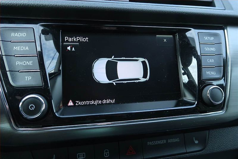 Škoda Fabia (2015) Style 1.4 TDI, ČR,1.maj - fotka 21 z 22