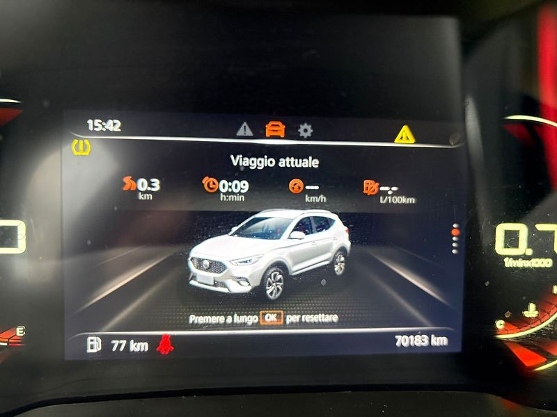 MG ZS 1.5 DVVT 78kW, Full LED - fotka 9 z 20