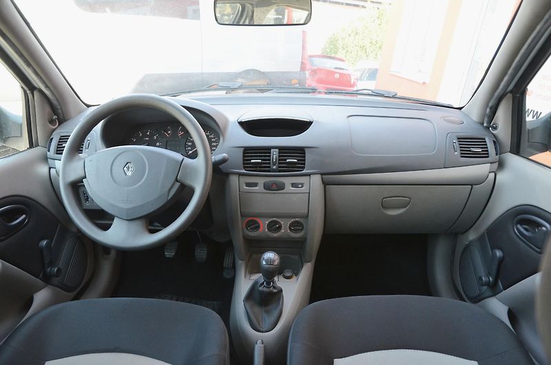Renault Thalia (2011) // REZERVOVÁNO //  - fotka 17 z 25