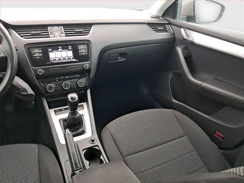 Škoda Octavia (2014) Ambition 1.6 TDI - fotka 8 z 15