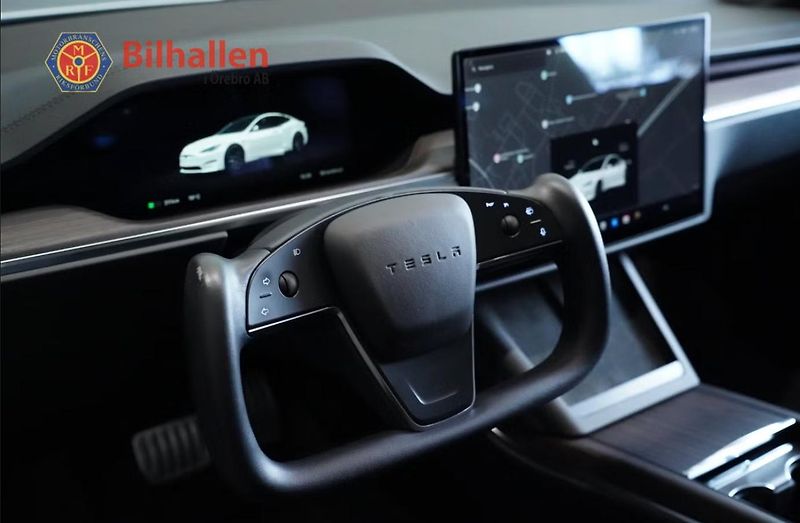 Tesla Model S LR AWD Vzduch Pano Kam Yoke - fotka 12 z 35