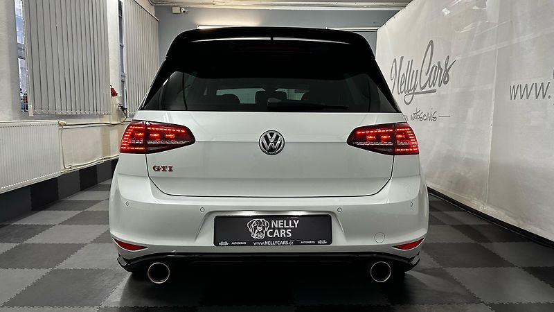 Volkswagen Golf RECARO / REMUS / TOP STAV - fotka 5 z 43