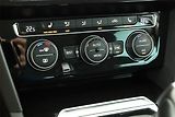 Volkswagen Passat (2019) 2.0 TDI, Automat, Navi - náhled 18