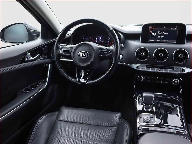 Kia Stinger (2018) 2.2 CRDi - fotka 7 z 23