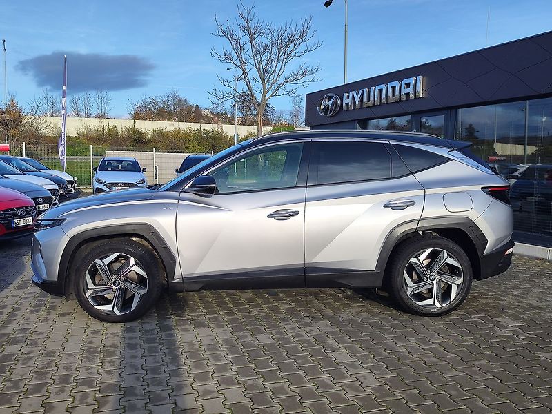 Hyundai Tucson 1.6T-GDI/132kW STL PRM DCT 4x4 - fotka 8 z 42