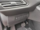 Peugeot 308 (2016) SW ALLURE 1.6 HDI AUT6 zimáky - náhled 24