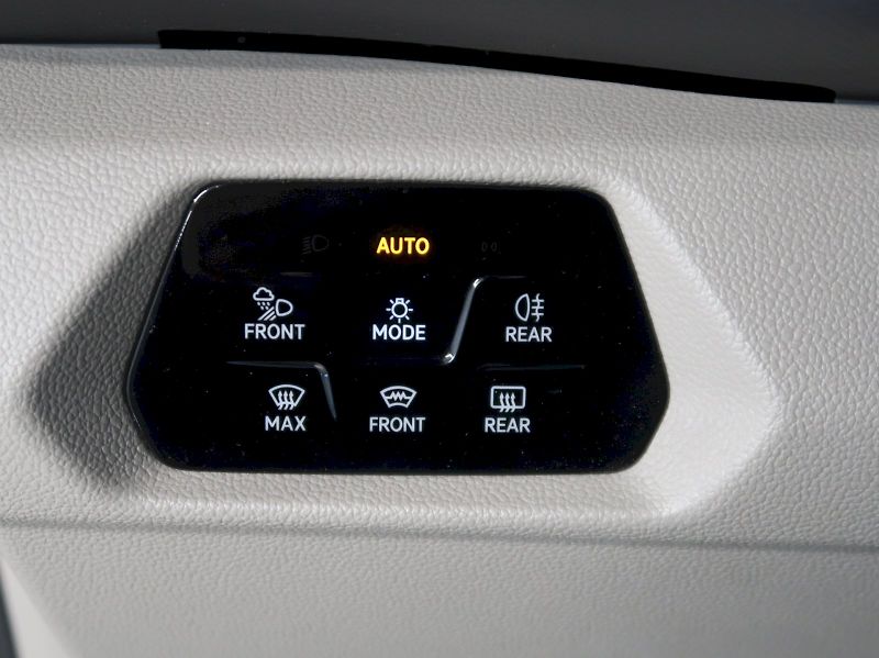 Volkswagen Multivan (2025) BULLI 1.5TSI PHEV 180KW 4M DSG - fotka 36 z 44