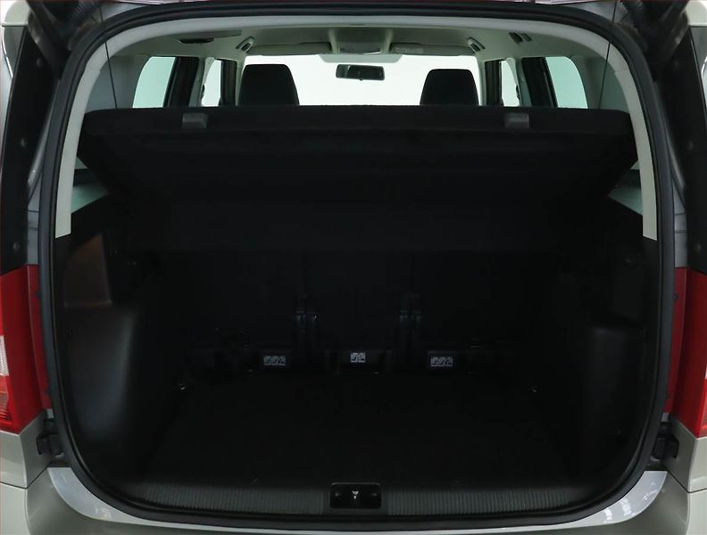 Škoda Yeti (2014) 1.2 TSI, Vyhř. sedaček - fotka 13 z 14