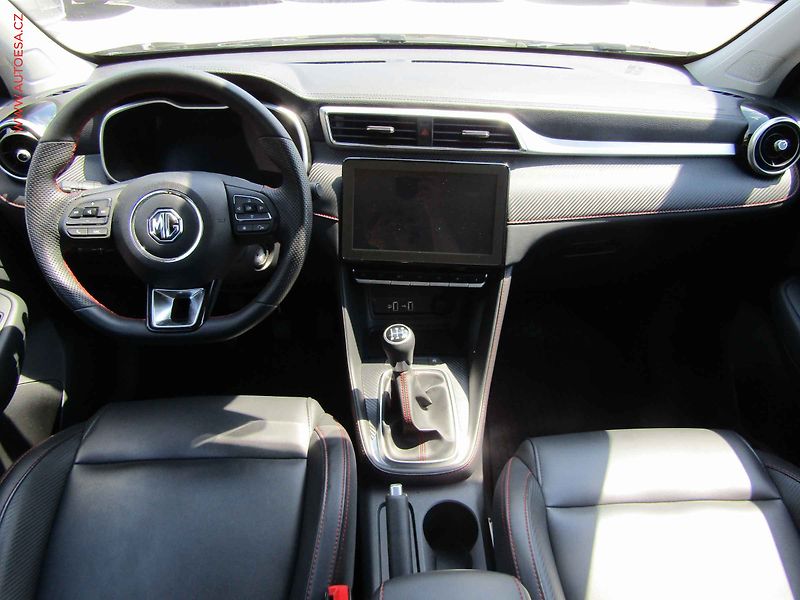 MG ZS (2024) 1.5DVVT, ČR, servis.kniha - fotka 8 z 18