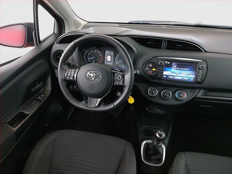 Toyota Yaris (2018) 1.5 Dual VVT-i, ČR,1.maj - fotka 7 z 19