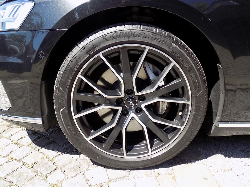 Audi A8 3,0 TFSI 250 KW LONG FULL!!!!! - fotka 44 z 46