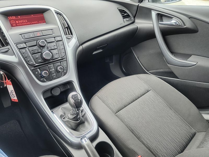Opel Astra (2016) 1.6 88KW/AC/PDC/TEMPOMAT/DO/PC - fotka 39 z 51