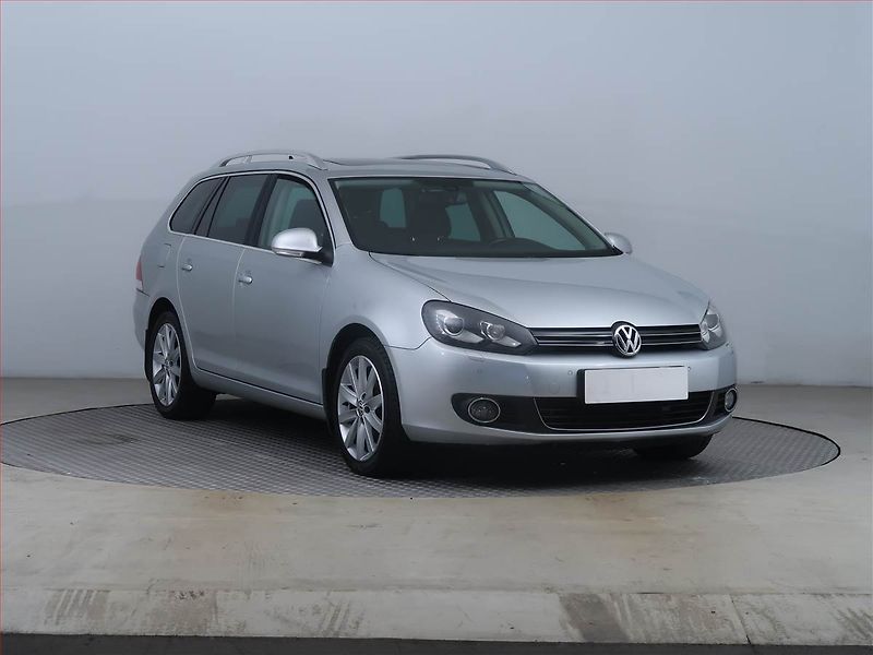 Volkswagen Golf (2012) Comfortline 2.0 TDI, Xenony - fotografie inzerátu