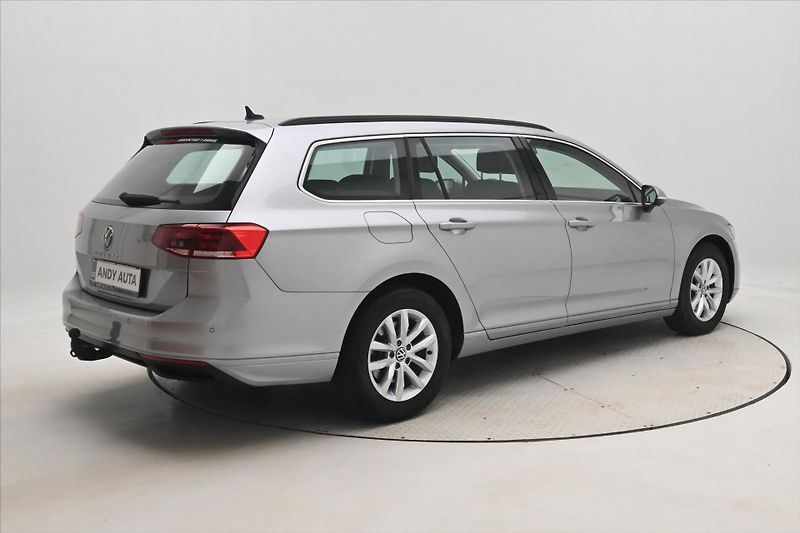 Volkswagen Passat 2,0 TDI 110 kW DSG Business Zá - fotka 5 z 31