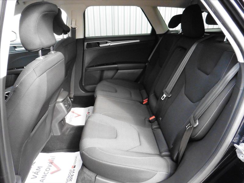 Ford Mondeo 2,0 TDCi Combi Titanium - fotka 15 z 16