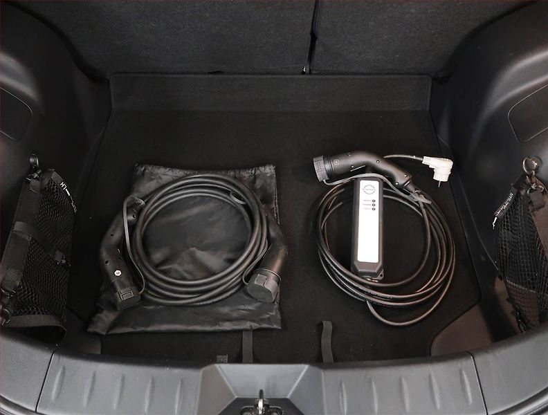 Nissan Leaf (2021) 40 kWh, SoH 90%, Automat - fotka 24 z 24