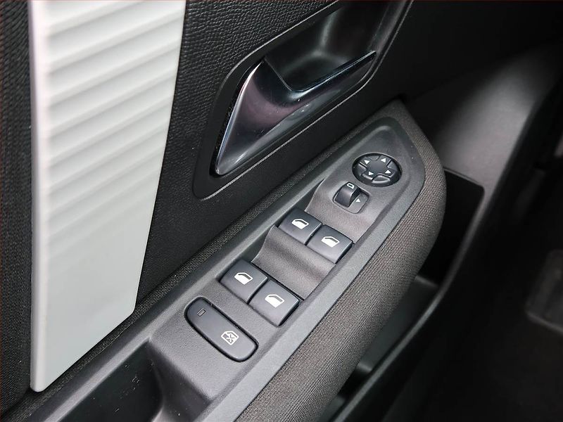 Citroën C4 (2021) 1.2 PureTech, Serv.kniha - fotka 18 z 20
