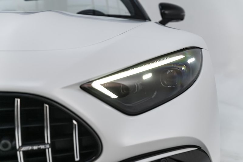 Mercedes-Benz SL 63 AMG*Karbon*Burmester*Masáž - fotka 18 z 41