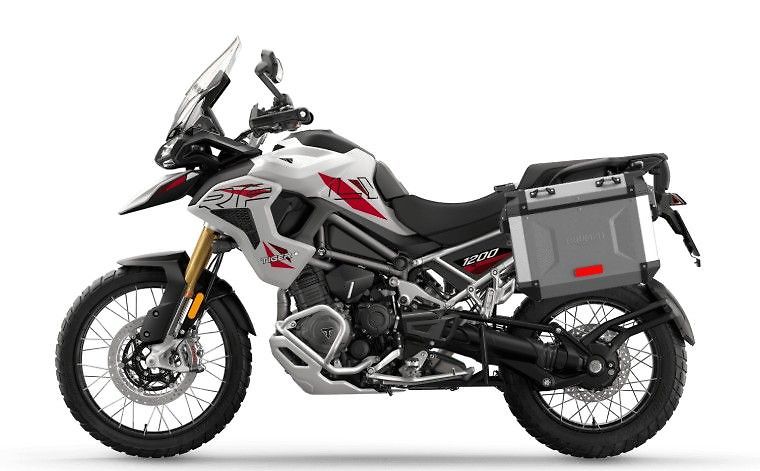 Triumph (2026) Desert Edition - fotka 2 z 2