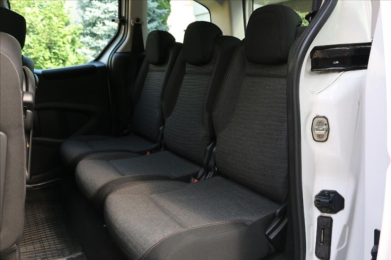 Citroën Berlingo 1,6 Multispace, Tažné , ČR - fotka 29 z 40