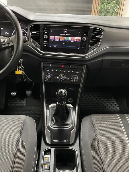 Volkswagen T-Roc 1.5 TSi ČR 6M ACC TZ  - fotka 20 z 28