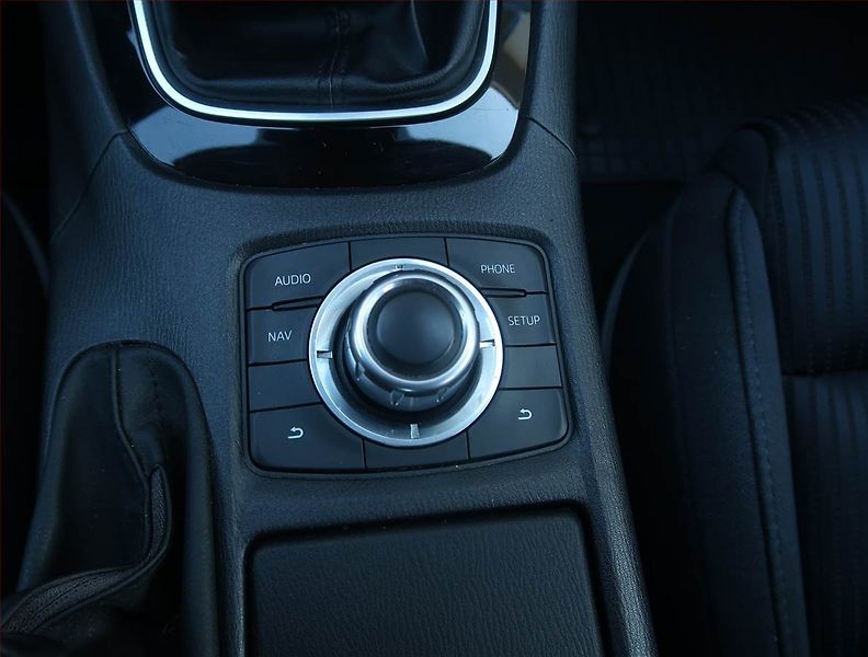 Mazda 6 (2013) 2.0 Skyactiv-G, Navi, Tempomat - fotka 18 z 20