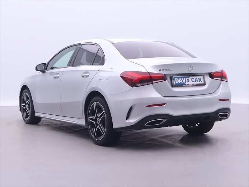 Mercedes-Benz Třídy A 1,3 A 250 e DCT 118kW CZ - fotka 5 z 34