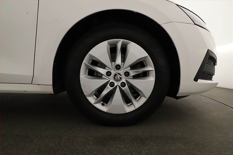 Škoda Octavia (2023) Ambition 1.5 TSI - fotka 12 z 18