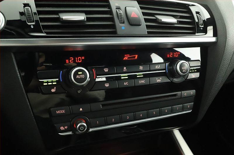 BMW X4 (2018) xDrive30d - fotka 13 z 22