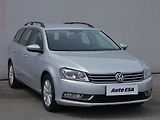 Volkswagen Passat (2013) 2.0TDi, Comfortline, DSG - náhled 1