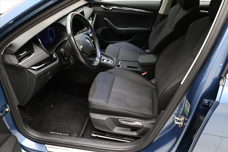 Škoda Octavia 2,0 TDI 110 kW DSG Style Záruk - fotka 13 z 33