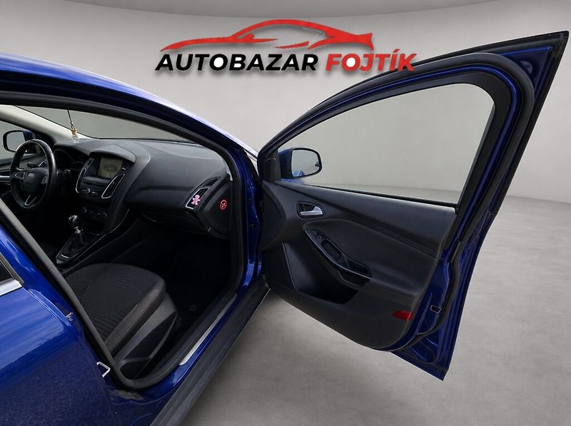 Ford Focus (2016) 1.0 Ecoboost Titanium - fotka 20 z 23