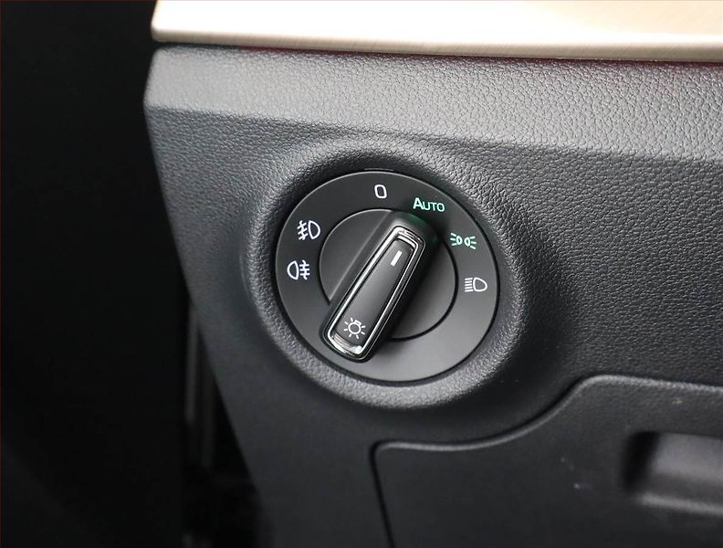 Škoda Kamiq (2022) Style Plus 1.5 TSI - fotka 16 z 25