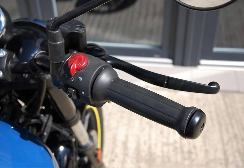 Royal Enfield Meteor 350 (2026) 350 Meteor BLUE - fotka 16 z 25
