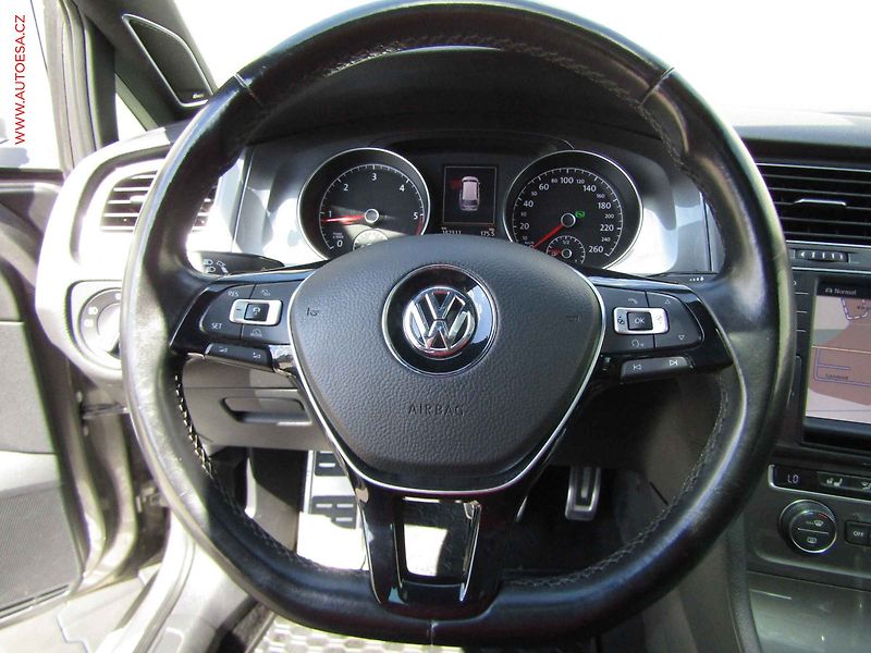 Volkswagen Golf (2015) 2.0 TDi 4x4, Alltrack, DSG - fotka 15 z 17
