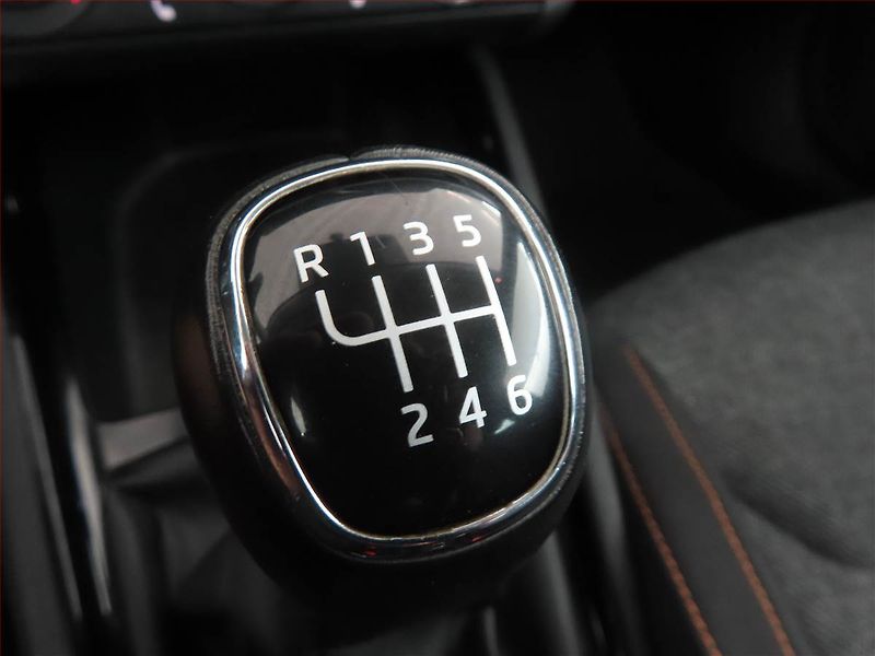 Škoda Kamiq (2021) 1.5 TSI - fotka 13 z 15