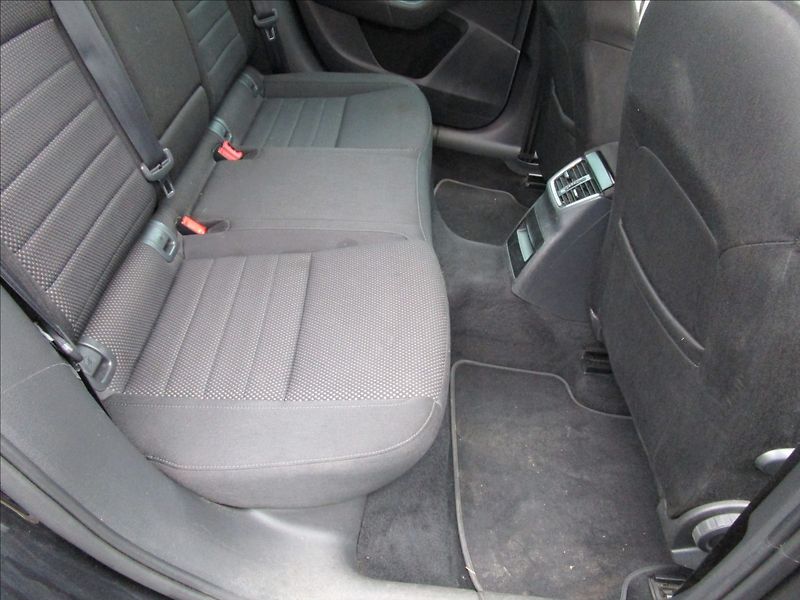 Škoda Octavia Combi 2.0TDi DSG, Scout - fotka 24 z 41