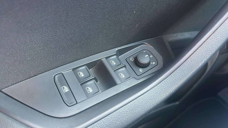 Škoda Karoq Top Selection 1,5TSI 110kW DSG - fotka 19 z 31