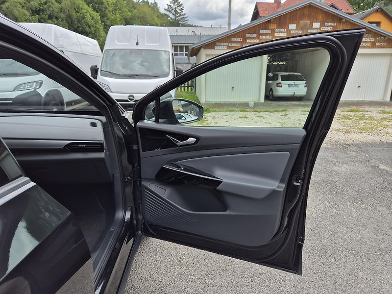 Volkswagen ID.4 150kw, PERFORMACE SOH 96,0% - fotka 37 z 45