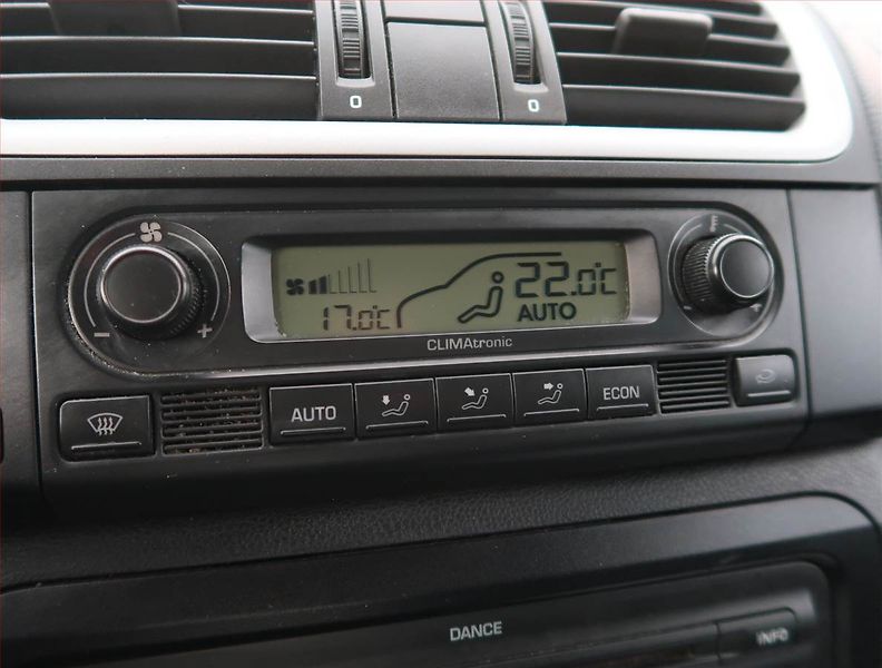 Škoda Fabia (2008) Elegance 1.4 16V, Serv.kniha - fotka 15 z 16