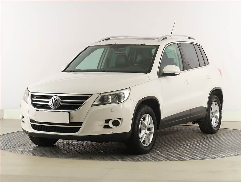 Volkswagen Tiguan (2009) 2.0 TDI, 4X4, Automat, Navi - fotka 2 z 22