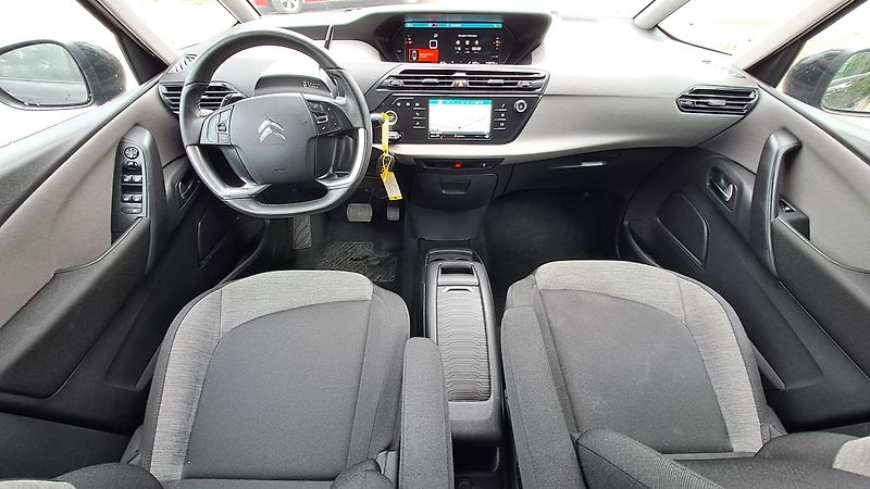 Citroën Grand C4 SpaceTourer 1.5 BlueHDi 130 S&S 7 míst - fotka 14 z 24