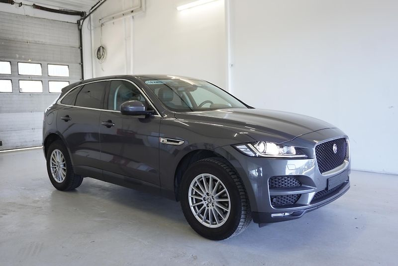 Jaguar F-Pace 2.0D 132kW PRESTIGE - fotka 3 z 28