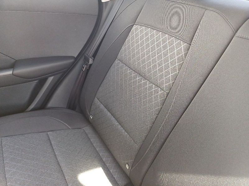 MG ZS EMOTION hybrid+ 145 kW - fotka 5 z 6